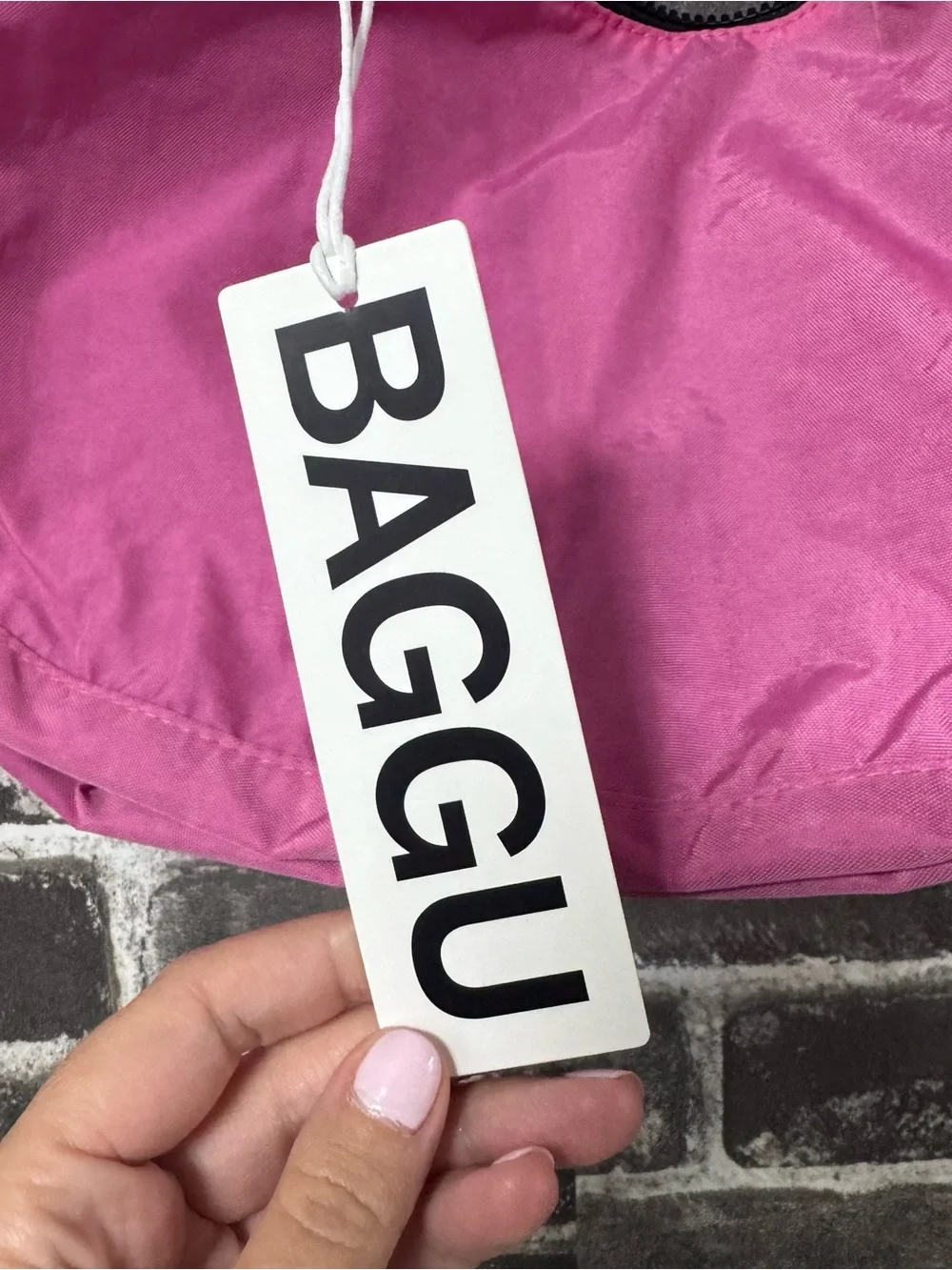 NWT Baggu MEDIUM NYLON CRESCENT BAG Azalea Pink purse
